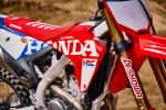 27YM_CRF250RWE_Location_Detail_Extreme-Red_00274
