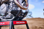 27YM_CRF250RWE_Location_Detail_Extreme-Red_00628