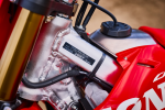 27YM_CRF250RWE_Location_Detail_Extreme-Red_01702