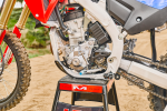 27YM_CRF250R_Location_Detail_Extreme-Red_00818