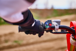 27YM_CRF450R_Location_Detail_Extreme-Red_01187